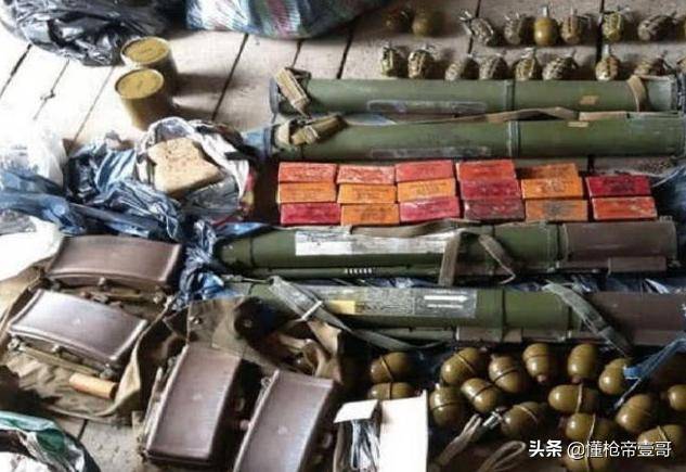 魔幻的乌克兰：除了漂亮的嫩模，还有遍地手榴弹！