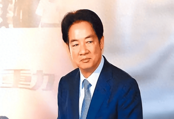 特朗普点名,赖清德低头了,民进党忙着内斗,“限陆令”升级