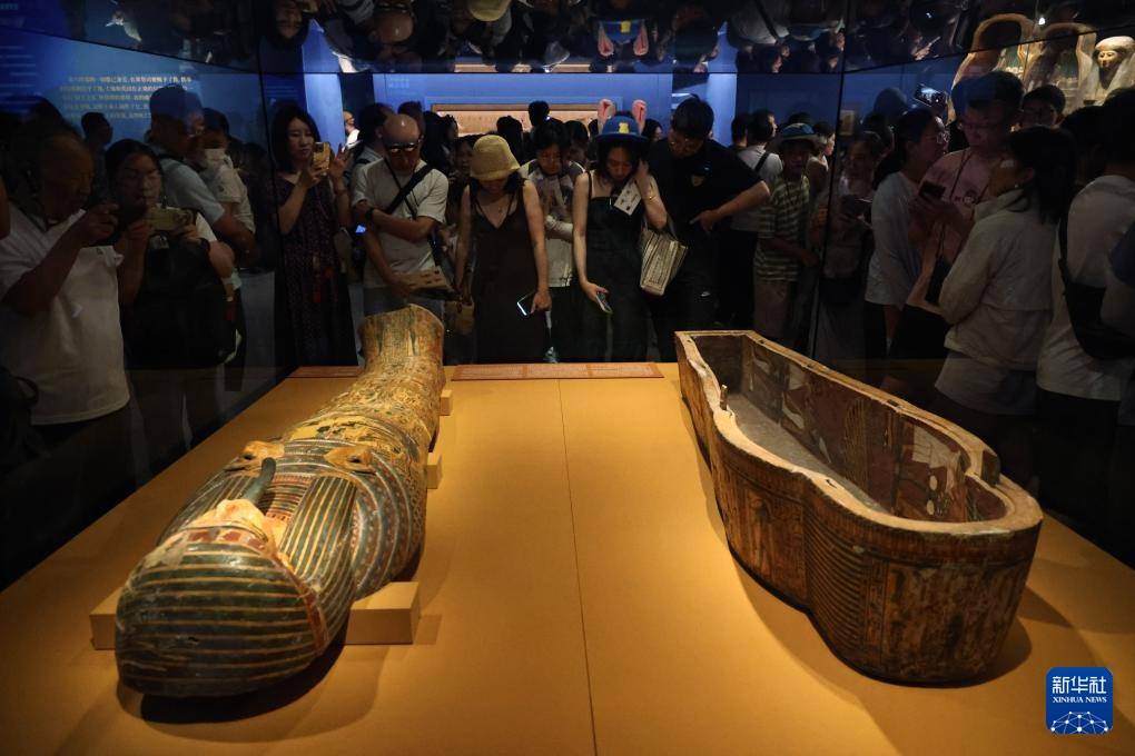 上海博物馆“金字塔之巅：古埃及文明大展”落幕