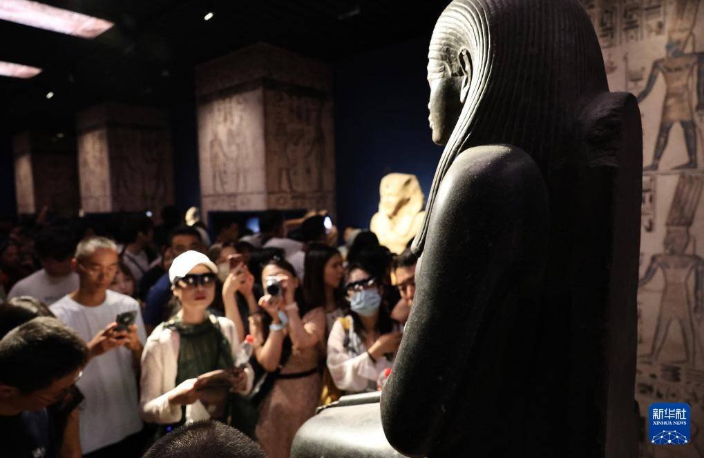 上海博物馆“金字塔之巅：古埃及文明大展”落幕