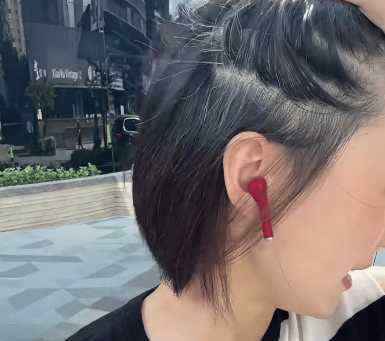 女演员打白发针2个月收效甚微，没人管管可疑的新疗法？