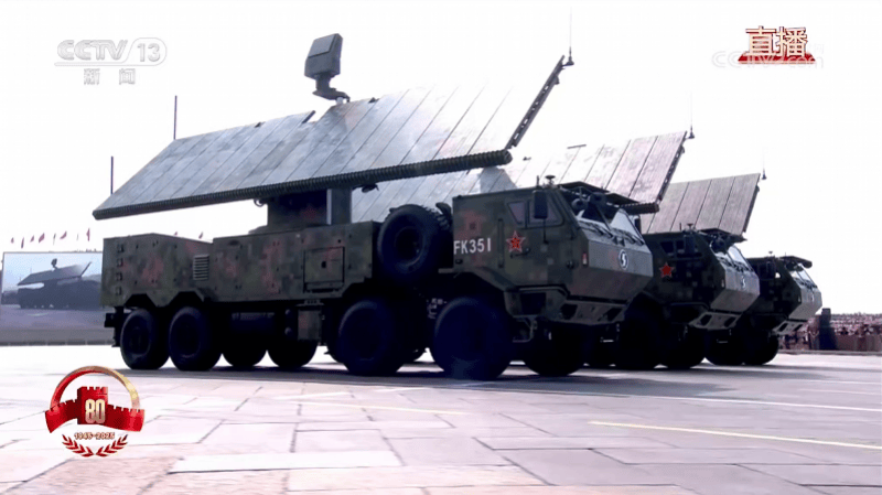 激光武器亮相阅兵场，专家称其不到1秒可摧毁来袭导弹无人机