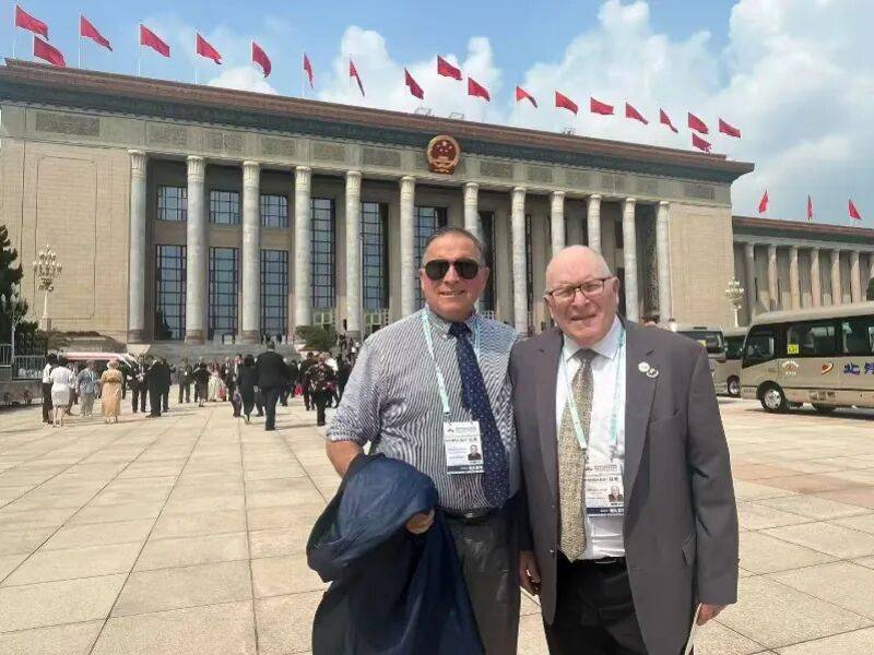 金灿荣：中美博弈天平生变！特朗普被我们“拿捏”了