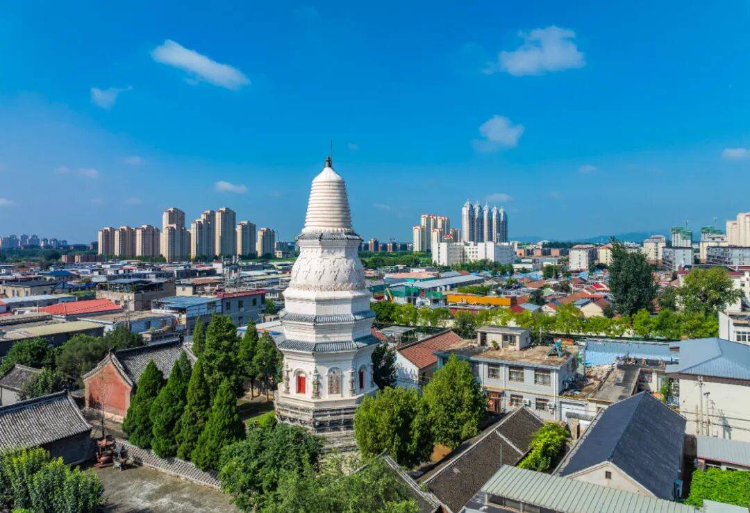 卷了一周的北京白领，周末扎进天津县城