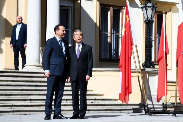 果然被说中：波兰叫停中欧班列，仅一天，中方就有了解决方法