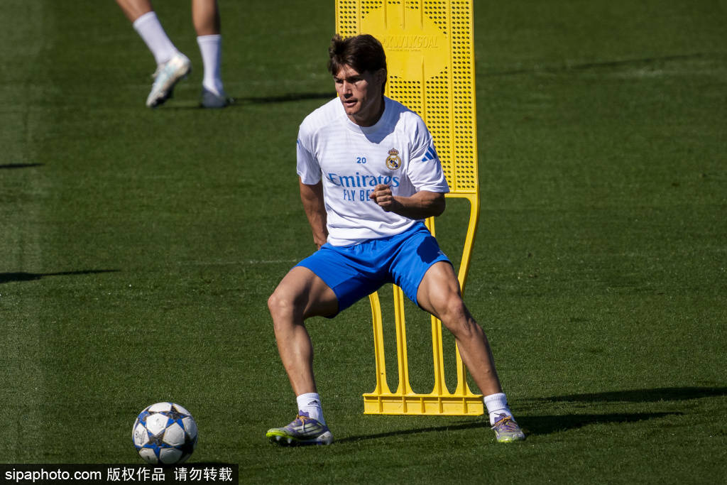 马斯坦托诺：从未见过贝林这样的球员 祝贺亚马尔获得金球奖第2名