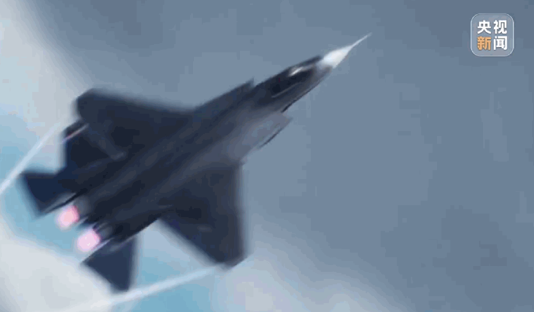 歼-35绿皮机,首次公开亮相!