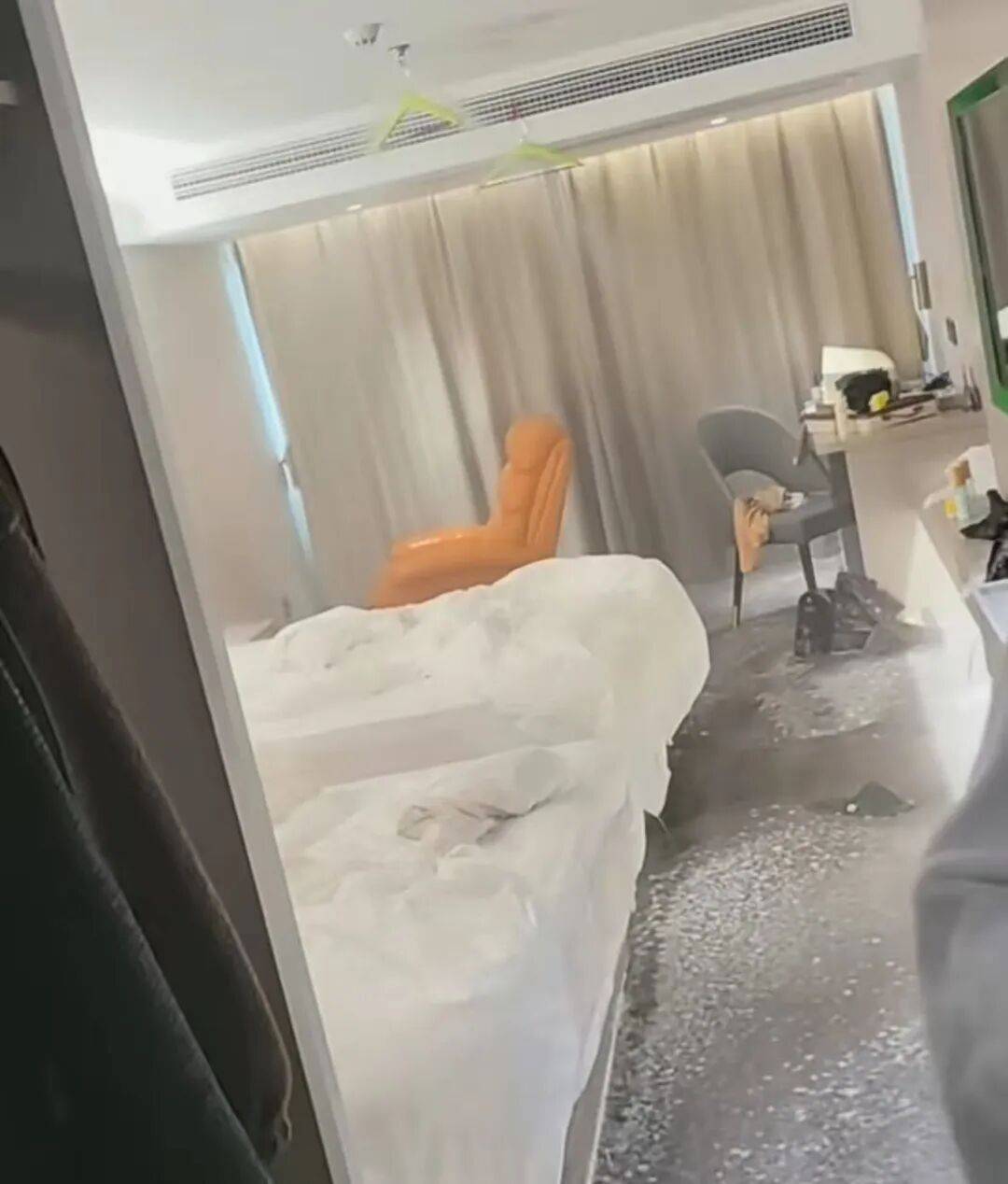 游客被酒店索赔16万元，因入住后一个动作